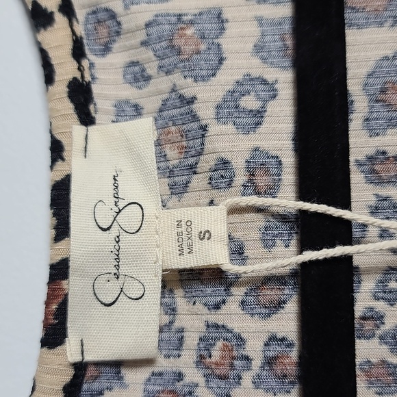 Jessica Simpson Leopard Midi Short Sleeve Dress Size Small NWT - Picture 2 of 12